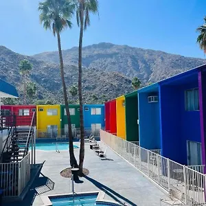 Delos Reyes 2*, Palm Springs United States